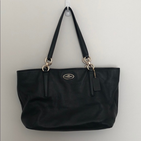 Coach Handbags - Coach black leather shoulder bag